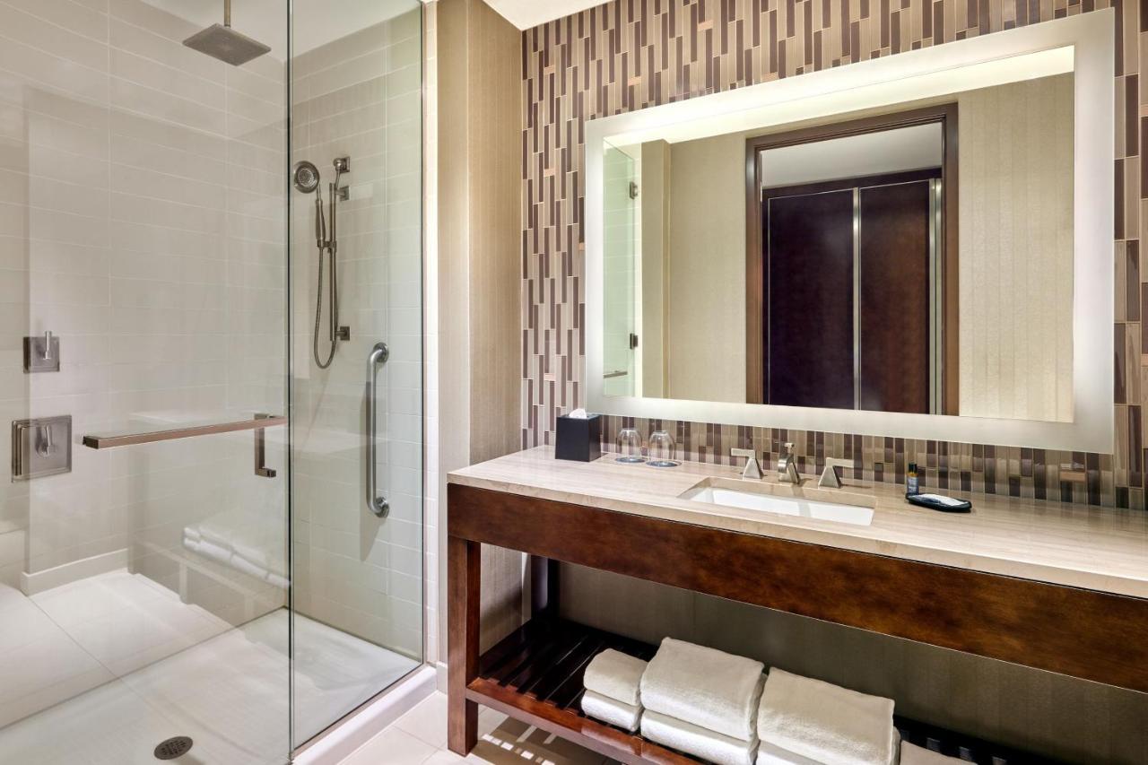 The Westin Phoenix Downtown Екстер'єр фото