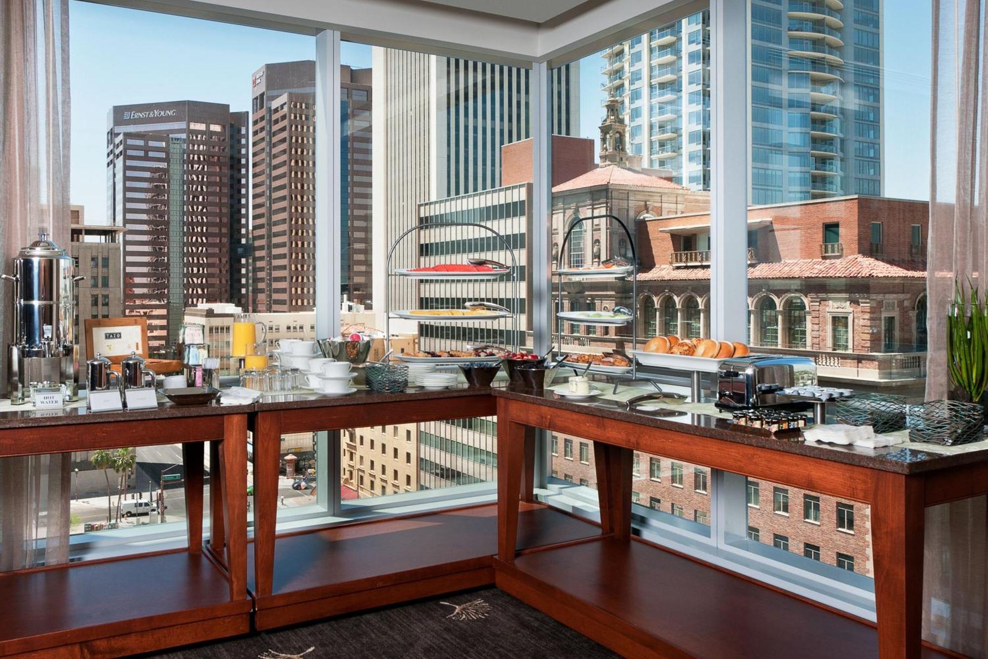 The Westin Phoenix Downtown Екстер'єр фото