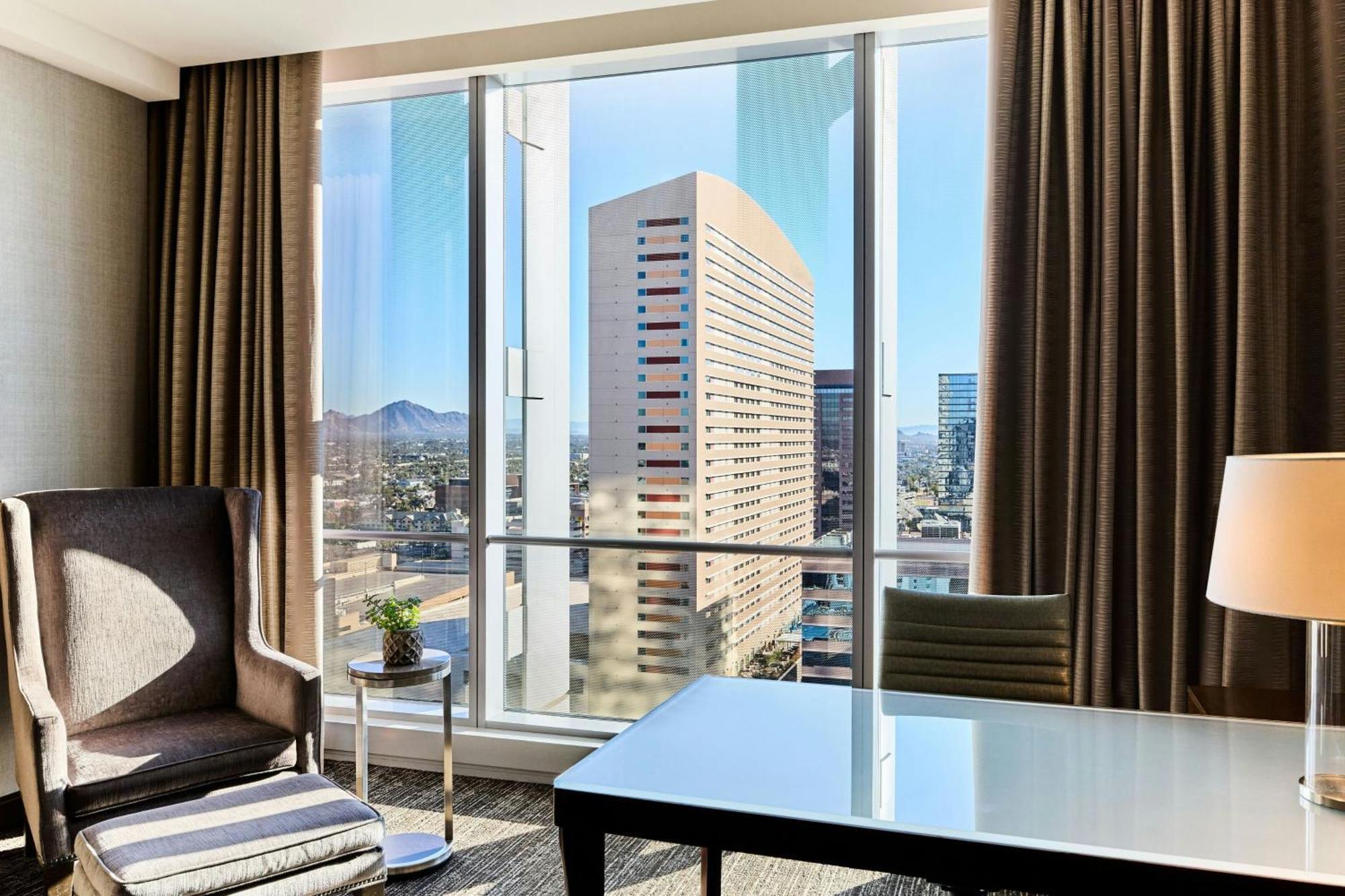 The Westin Phoenix Downtown Екстер'єр фото