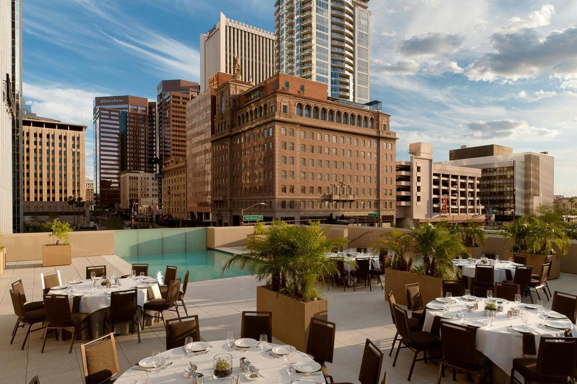 The Westin Phoenix Downtown Екстер'єр фото